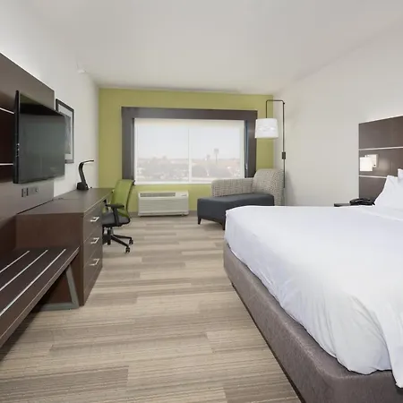 Holiday Inn Express & Suites - Firestone - Longmont By Ihg Exterior photo